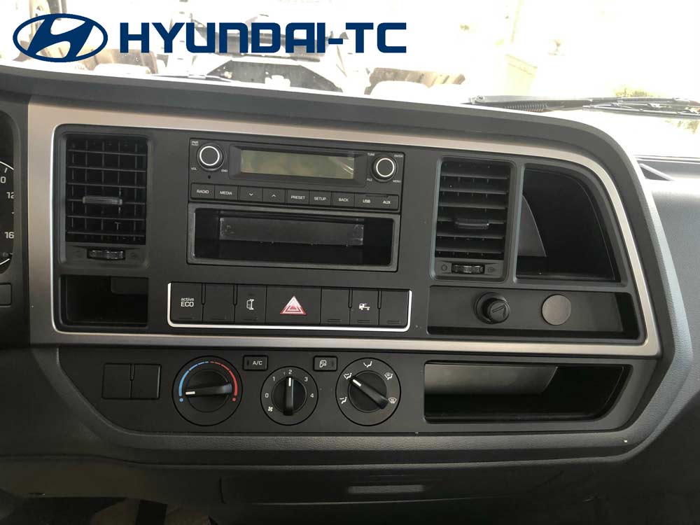 So sánh xe đông lạnh 7 tấn Hyundai Mighty Ex8 GTL và Ex8L