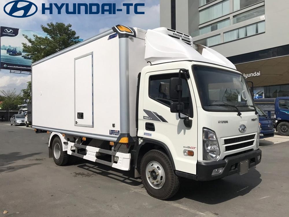 So sánh xe đông lạnh 7 tấn Hyundai Mighty Ex8 GTL và Ex8L