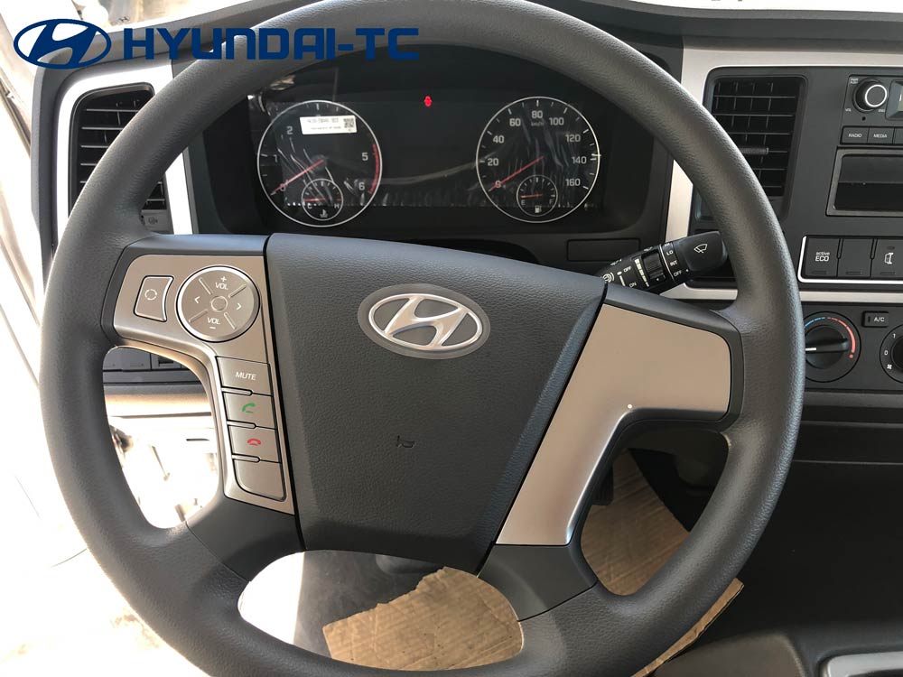 So sánh xe đông lạnh 7 tấn Hyundai Mighty Ex8 GTL và Ex8L