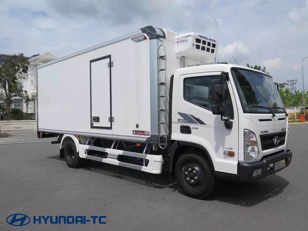 So sánh xe đông lạnh 7 tấn Hyundai Mighty Ex8 GTL và Ex8L