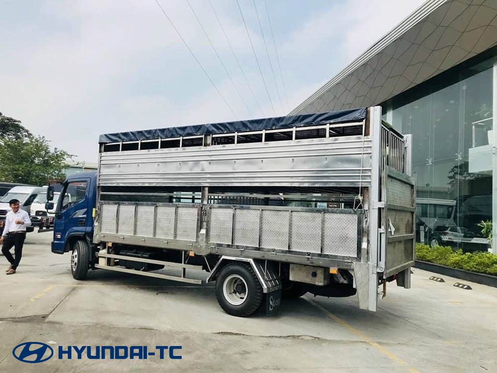 Giá xe tải chở heo 7 tấn Hyundai Mighty Ex8 GTL