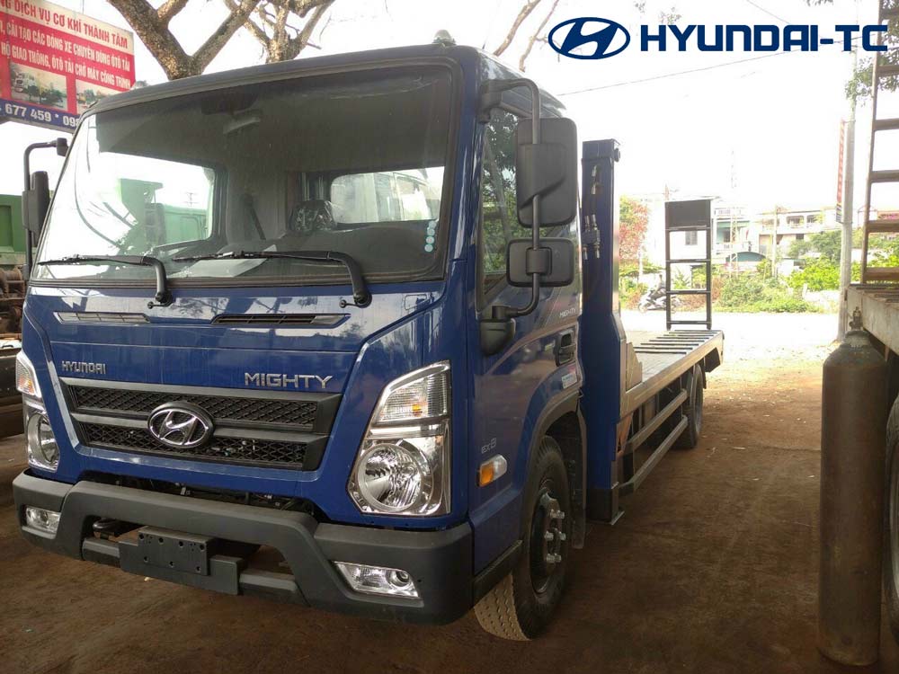 Xe chở xe máy chuyên dùng 7 tấn Hyundai Ex8L