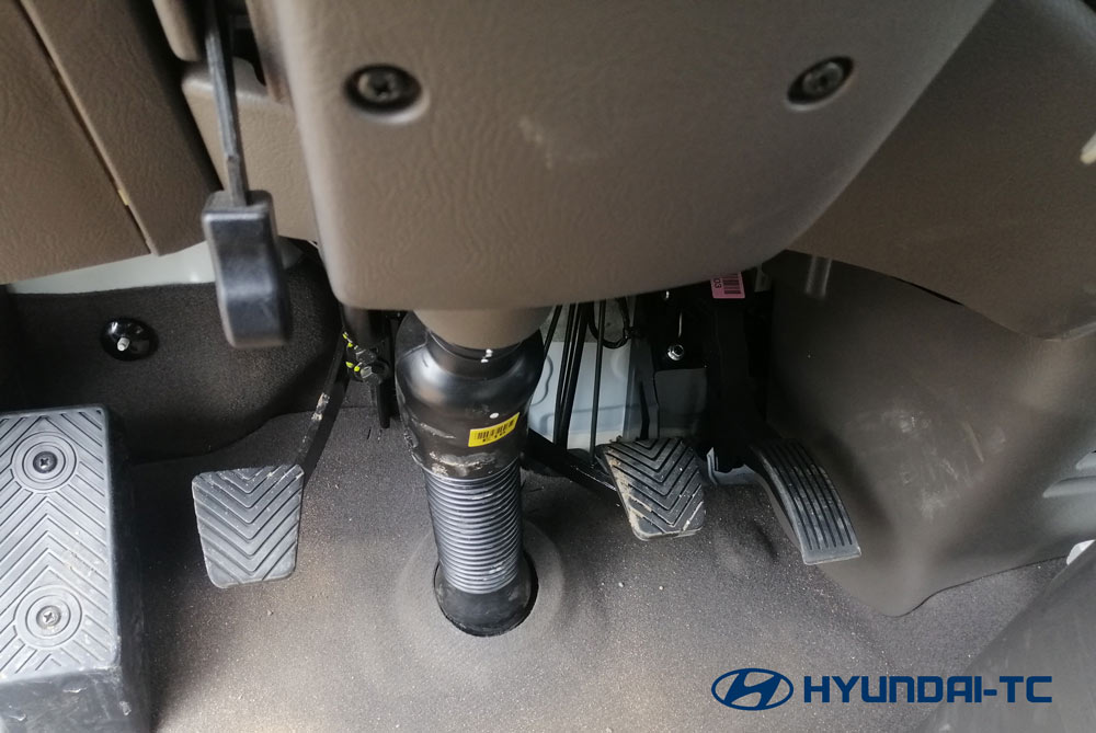 vi_tri_cac_chan_ban_dap_xe_porter h150 thung composite