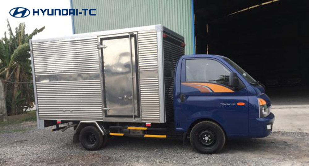 xe_tai_hyundai_hd150_thung_kin