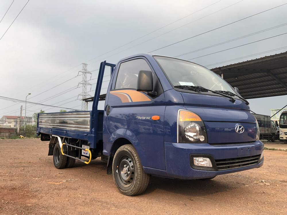 Giá xe tải Hyundai H150 các loại thùng lửng, bạt, kín