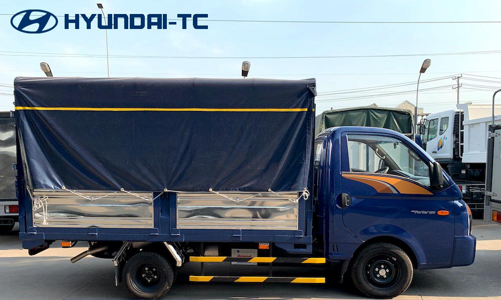 xe_hyundai_h150_1.5-tan-thung-mui--bat