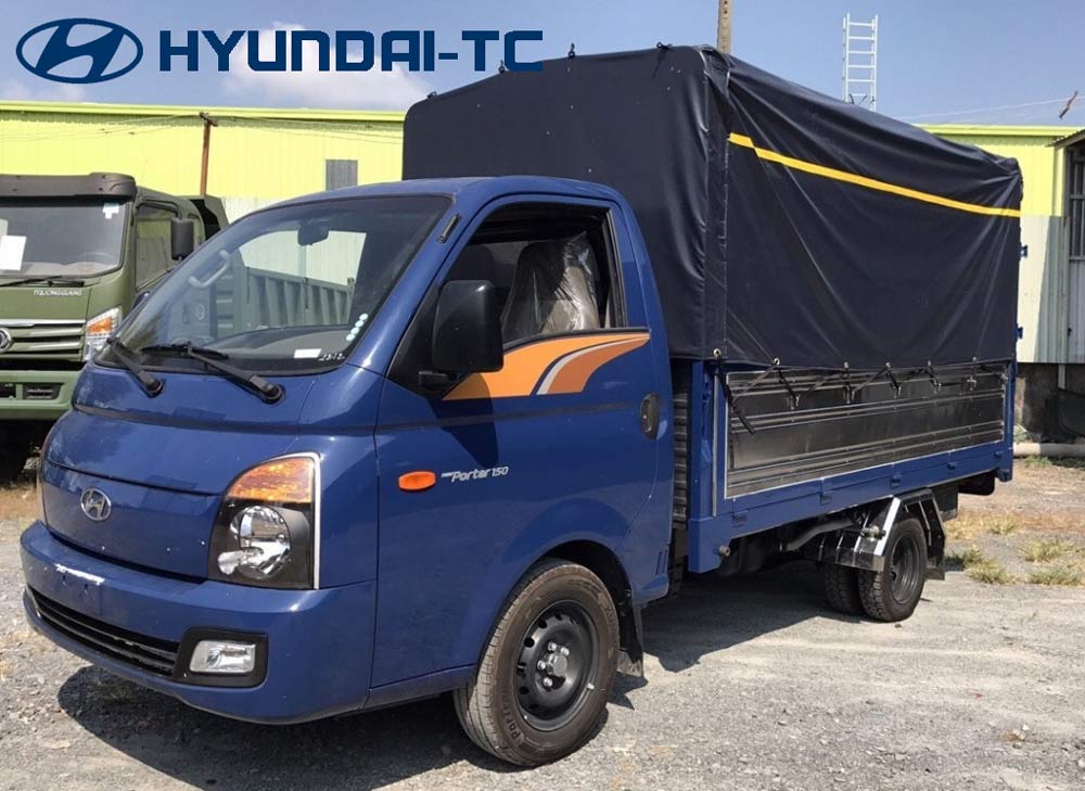 XE TẢI HYUNDAI PORTER H150 THÙNG MUI BẠT 1.5 TẤN