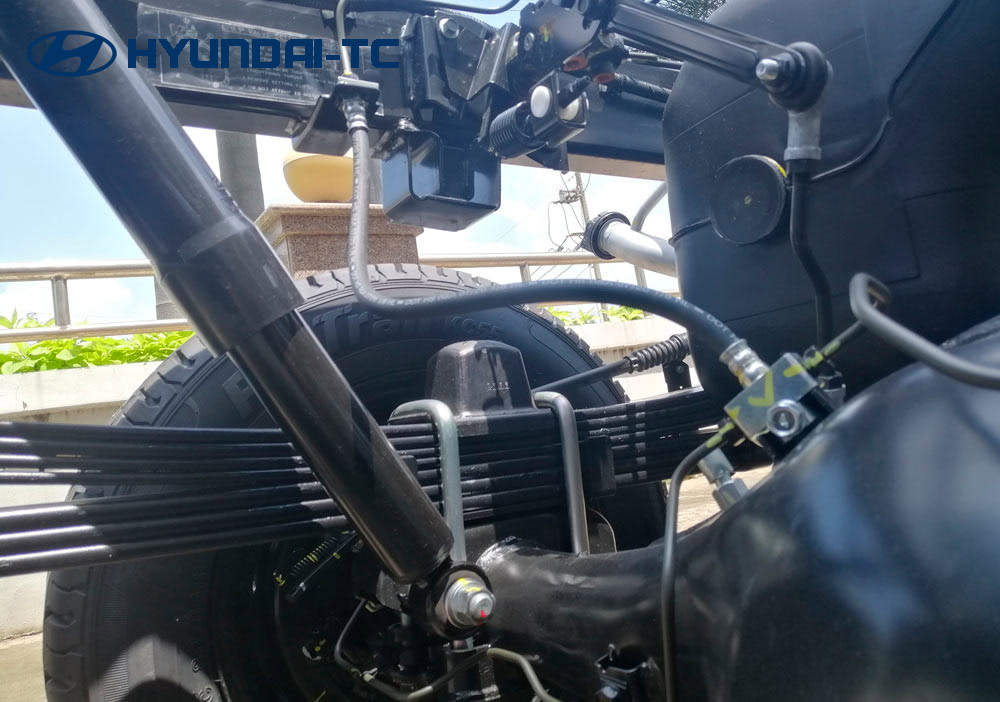 he_thong_giam_chan_cua_xe_h150