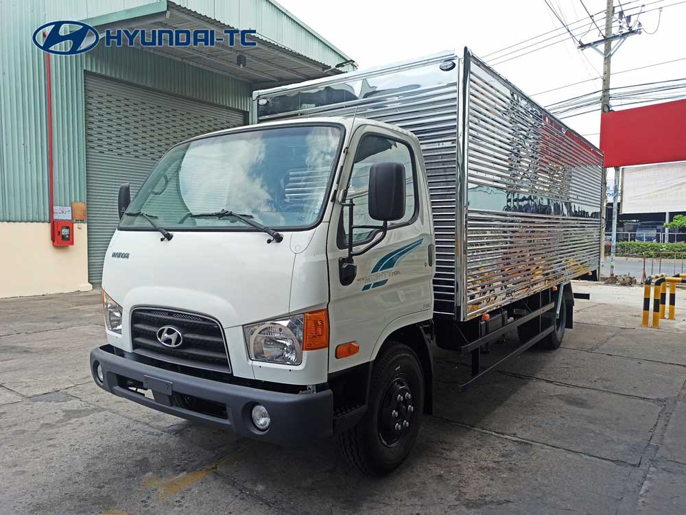 Giá xe Hyundai Mighty 110XL 7 tấn thùng kín inox
