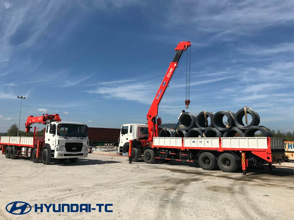 Xe Hyundai 4 chân HD320 gắn cẩu 8 tấn Kanglim KS2056