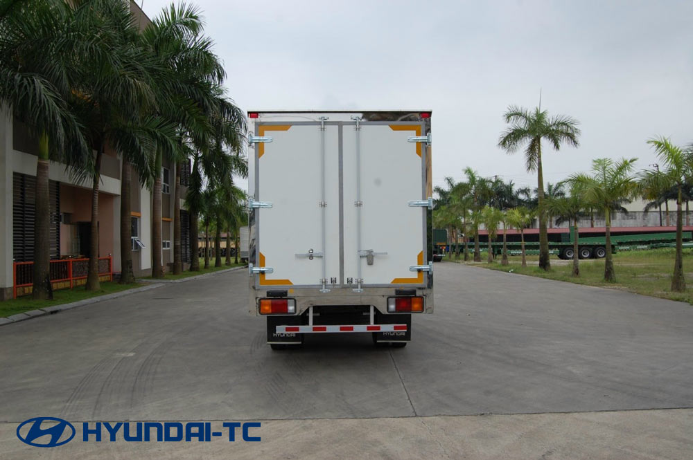 Xe tải đông lạnh 3.5 tấn Hyundai Mighty 75S