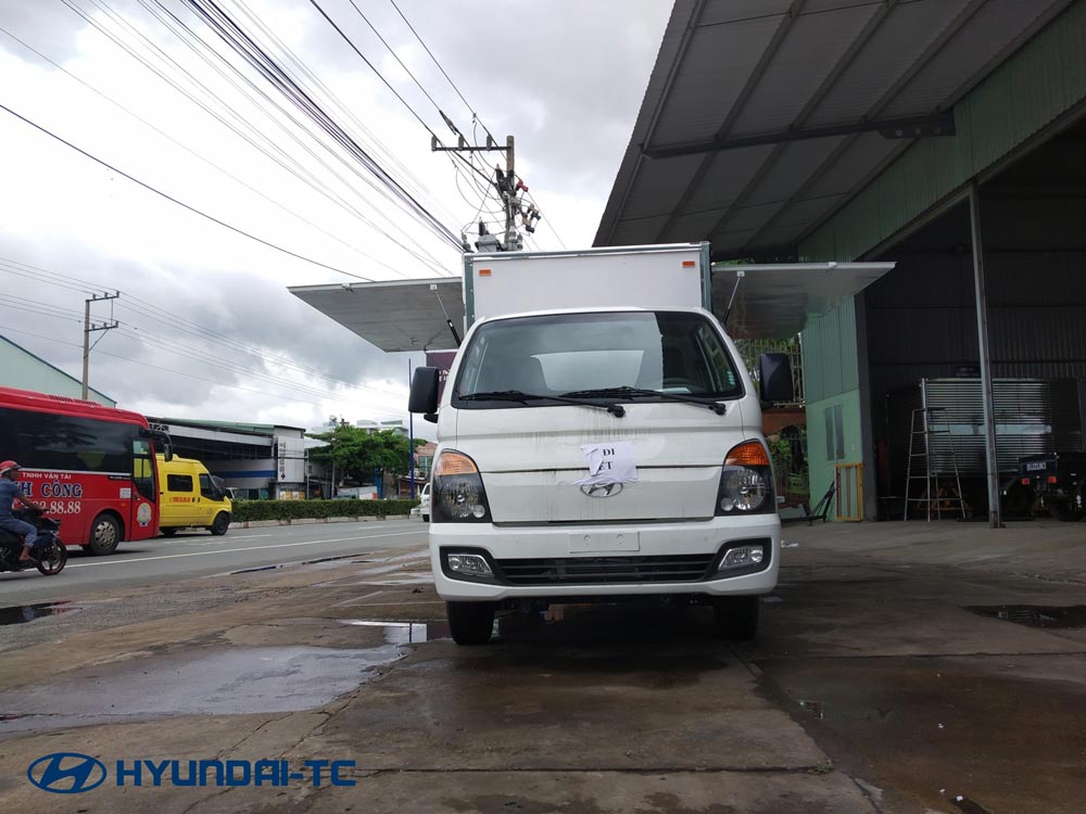 Xe tải thùng cánh dơi 1.5 tấn Hyundai Porter H150